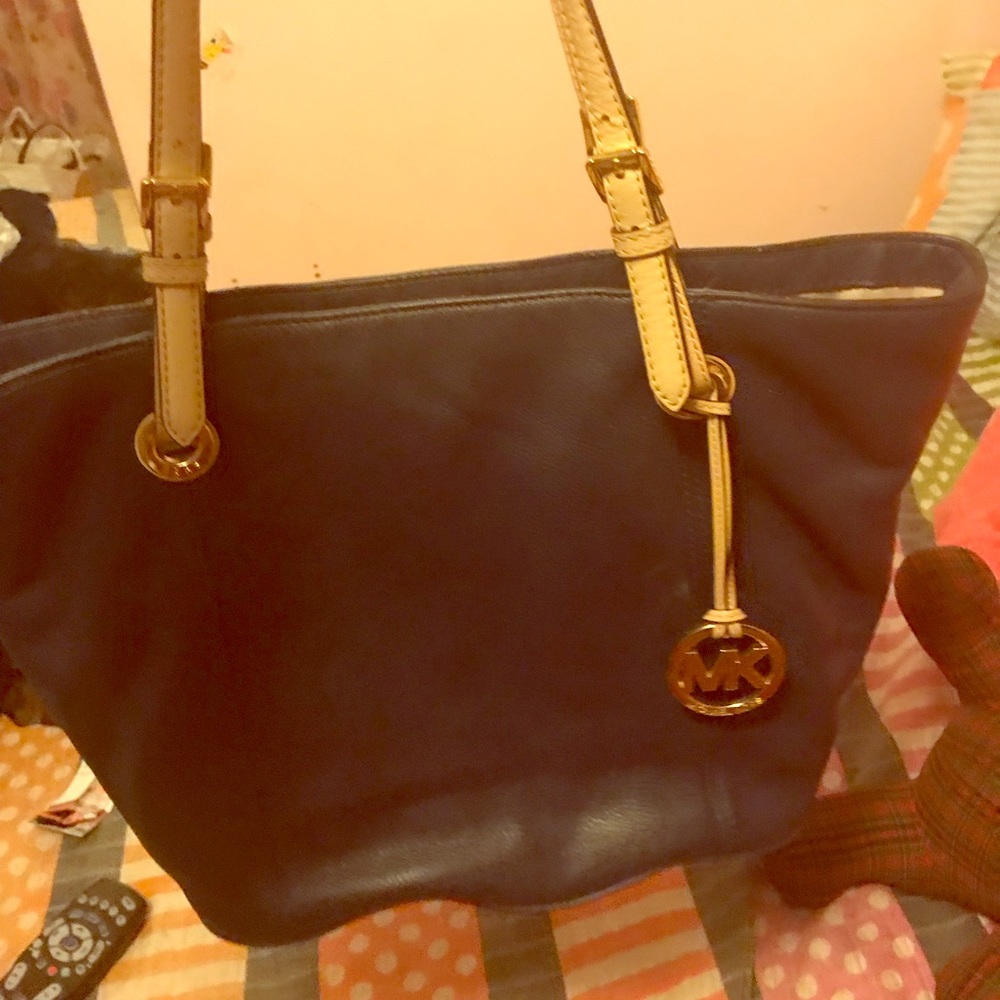 Micheal Kors bag